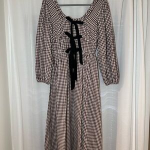 Black and White Tie Front Long Sleeve Sundress